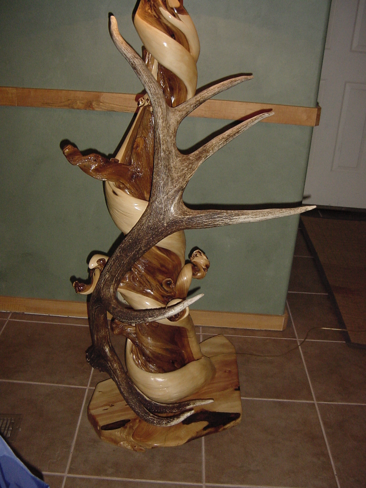 Twisted Juniper Floor Lamp with Elk Antler